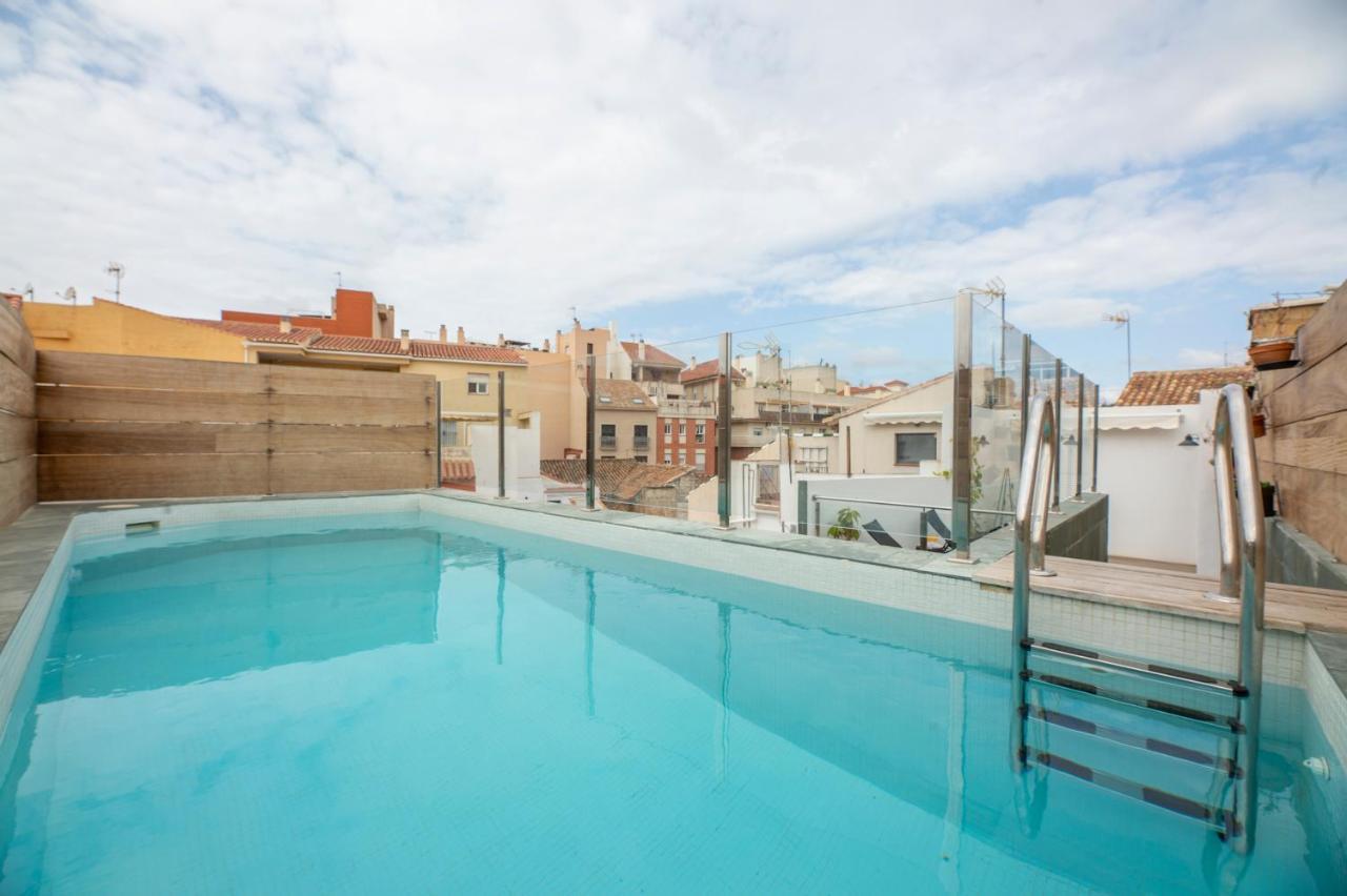 New Apartment -Shared Pool & Solarium- 1B Малага Экстерьер фото